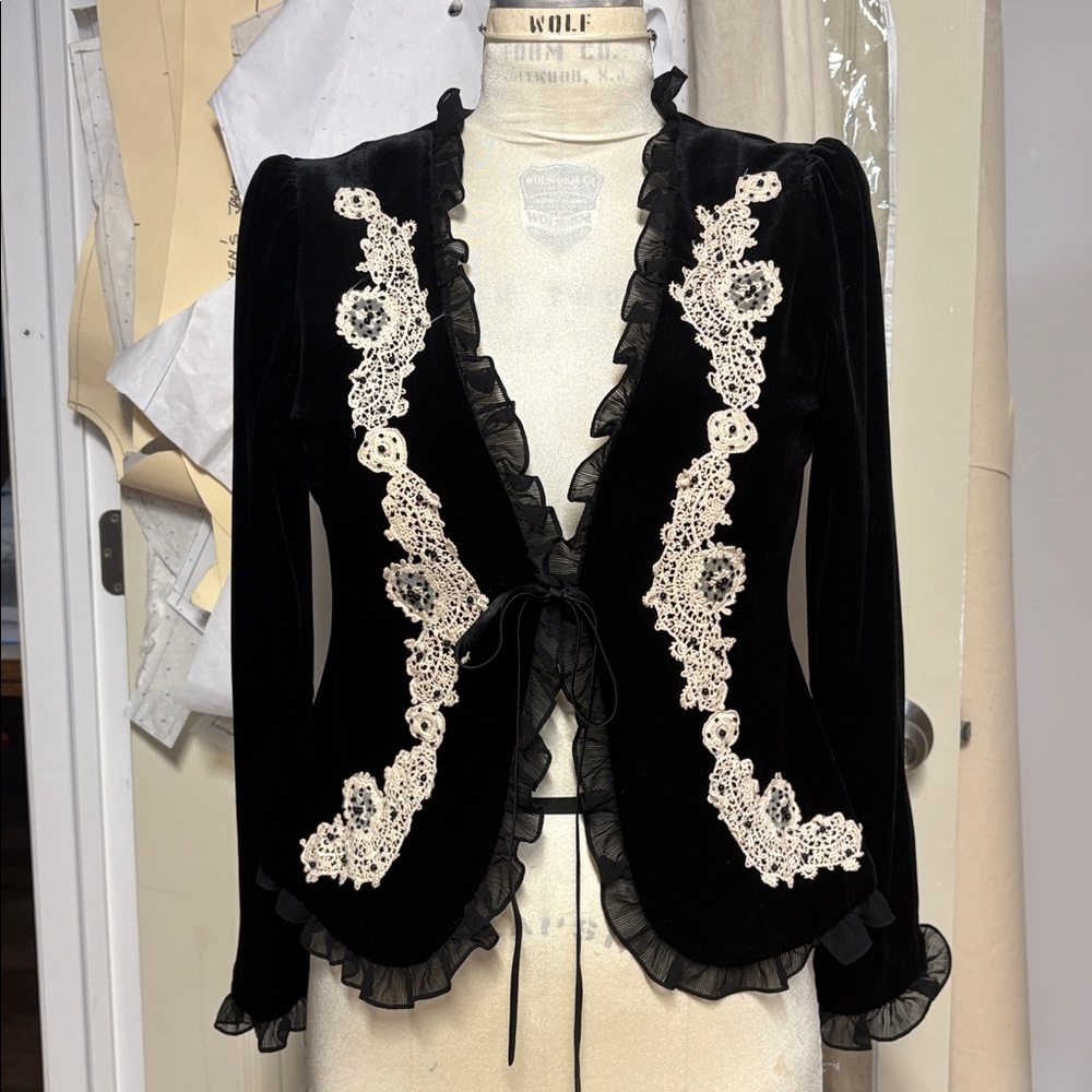 Black Velvet Lace-Trim Blazer Jacket